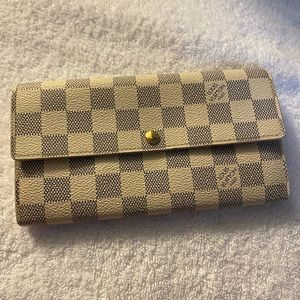 Authentic Louis Vuitton Azur Wallet